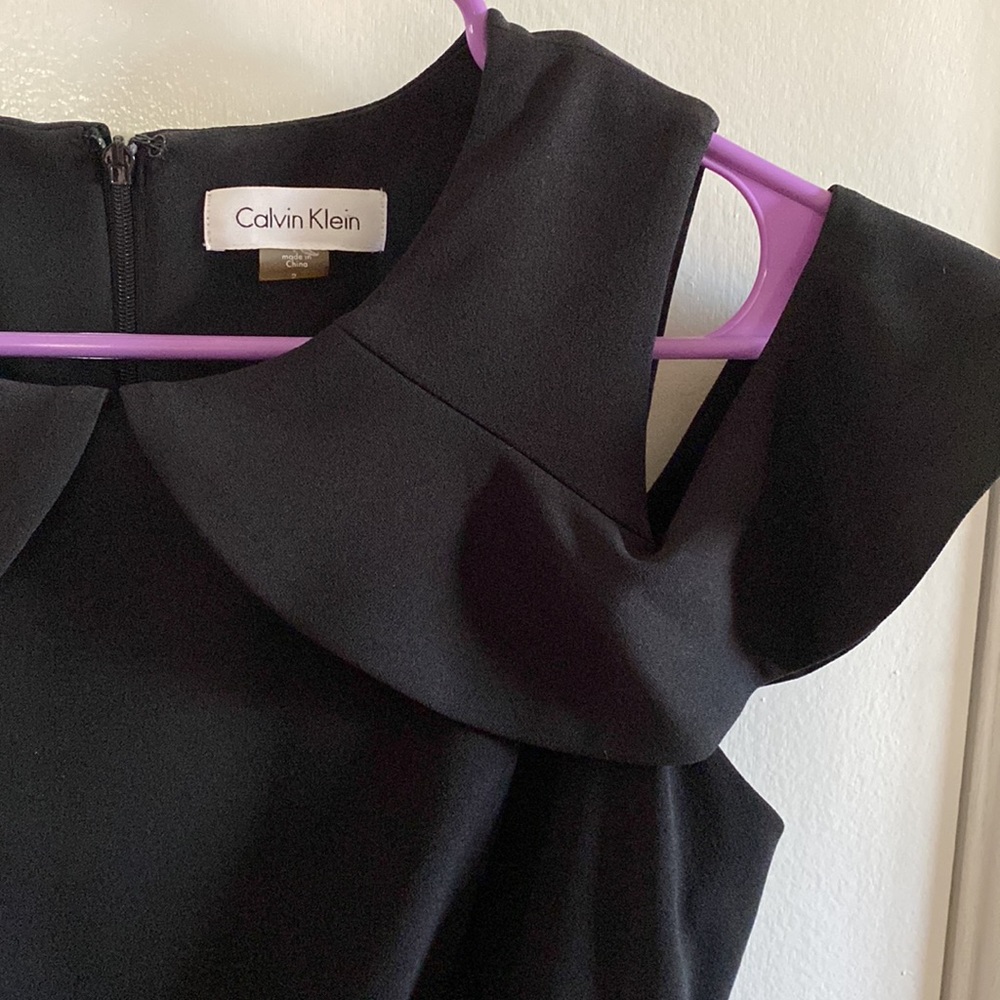 Little Black Dress - Calvin Klein - Picture 3 of 6